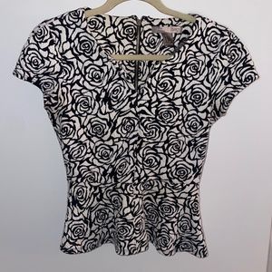 Forever 21 Black and White Rose Peplum Short Sleeve Top Size XS